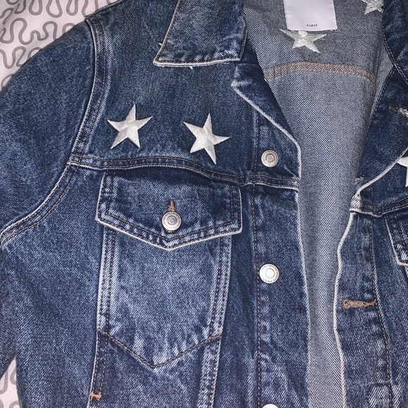 Sandro - Picture 3 of 4